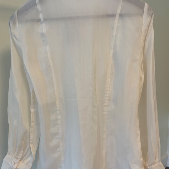 Covered Button Top - Picture 2 of 4